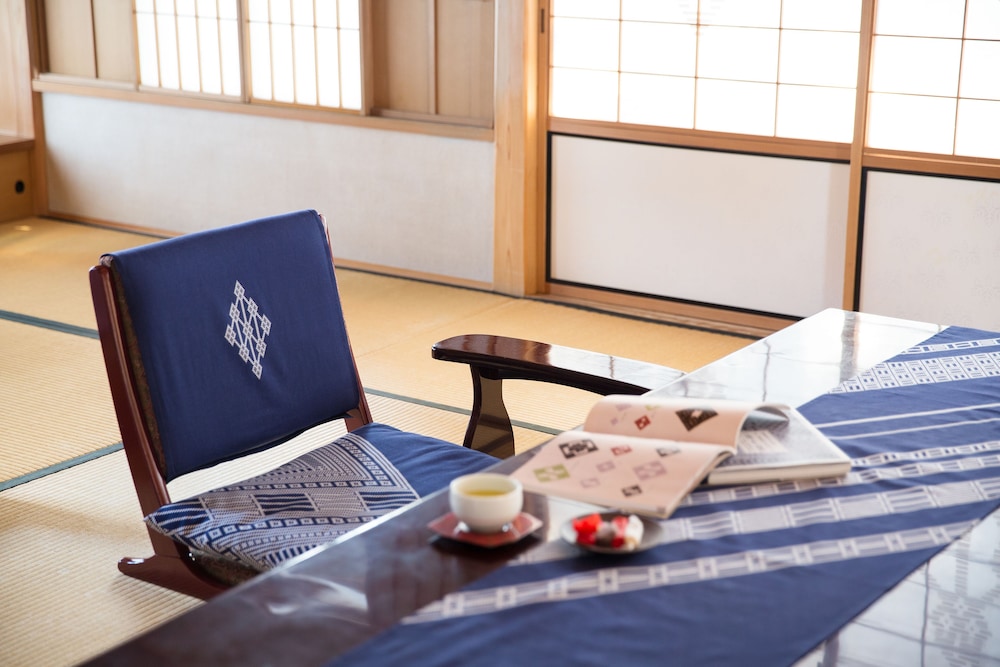 Hoshino Resorts Kai Tsugaru 55/70