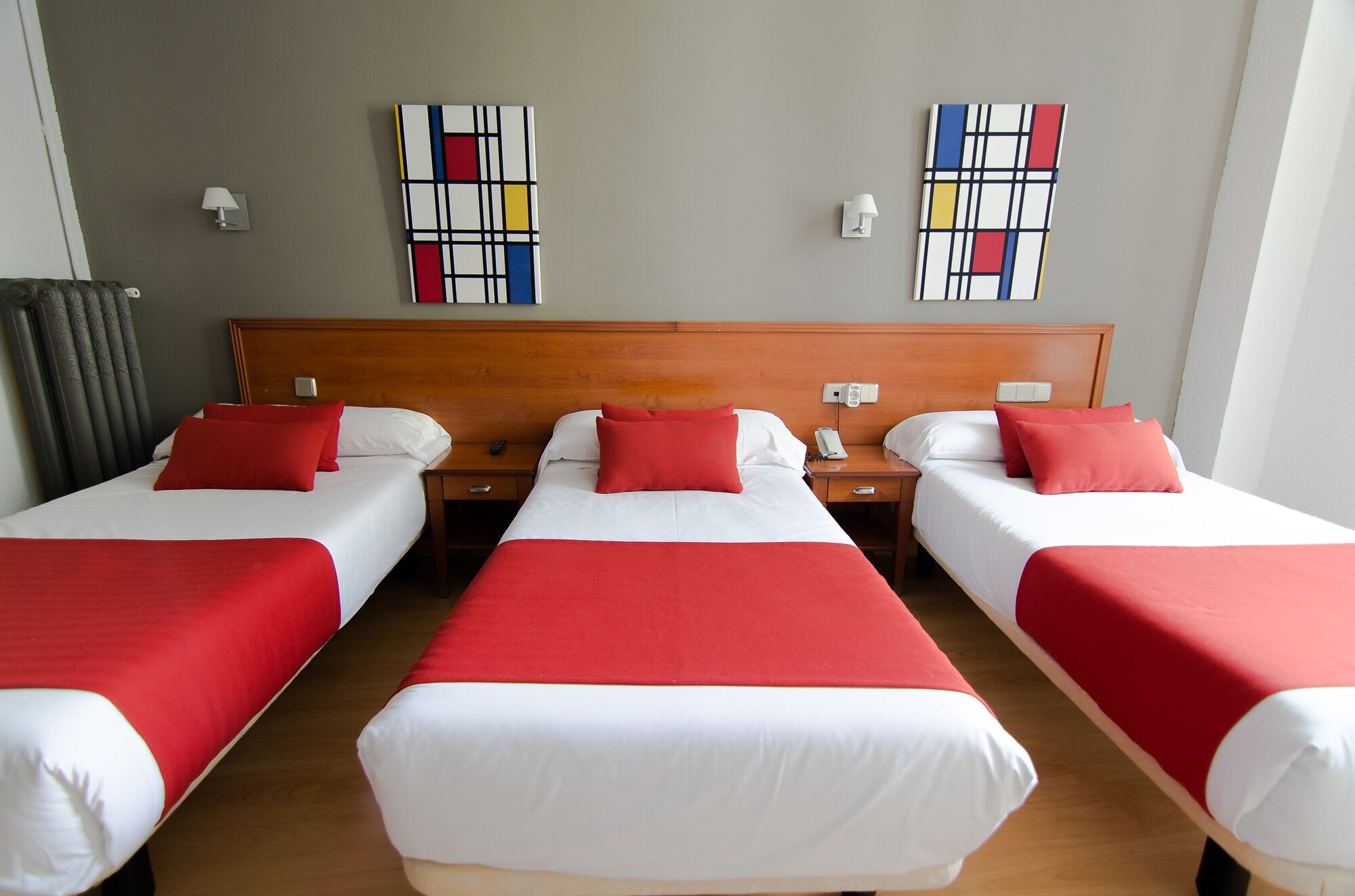 ROOM, TRIPLE