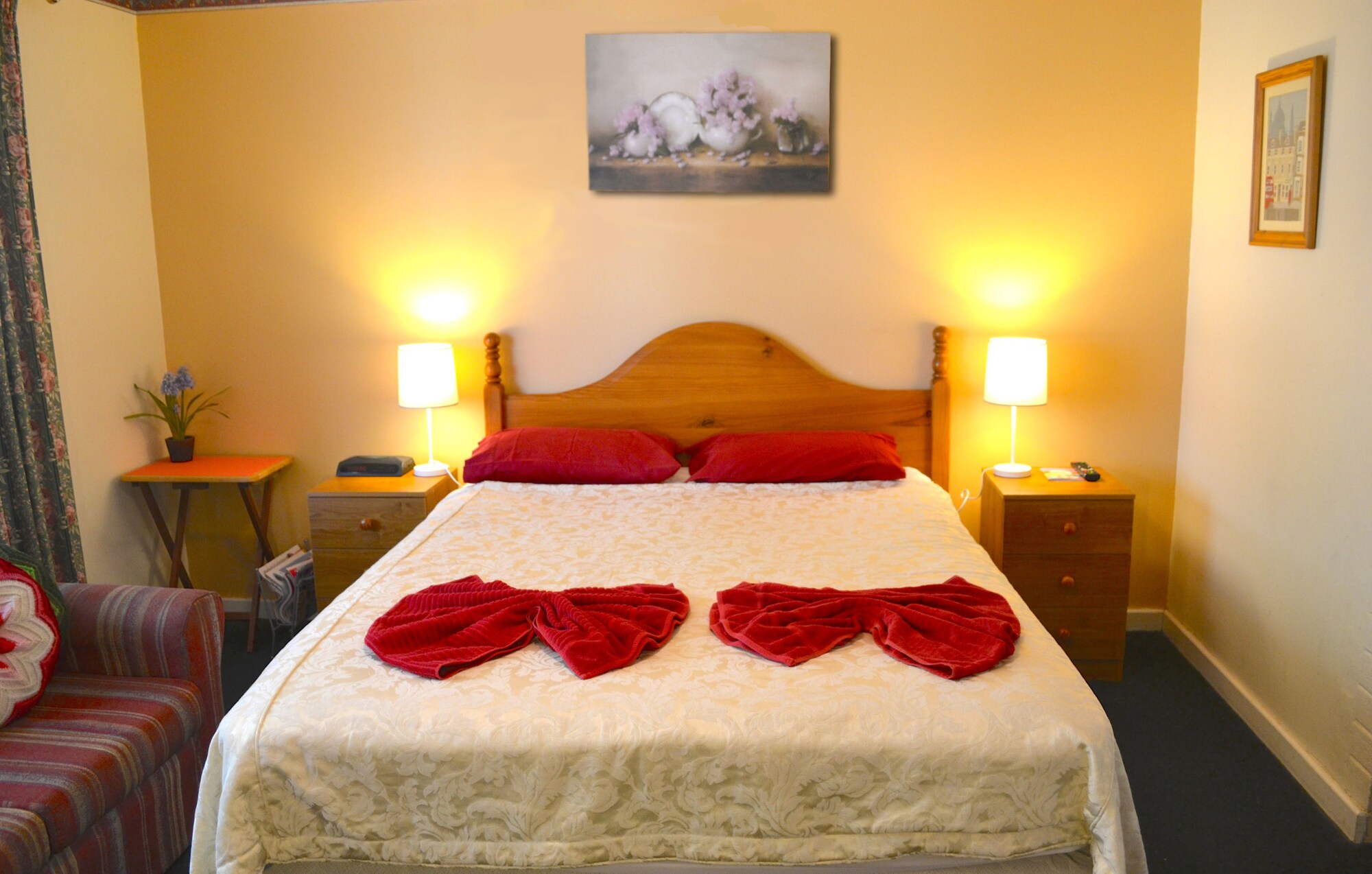 ROOM, SINGLE