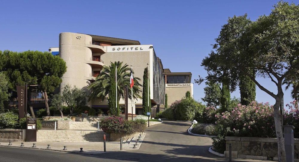 Sofitel Marseille Vieux Port Hotel 42/50