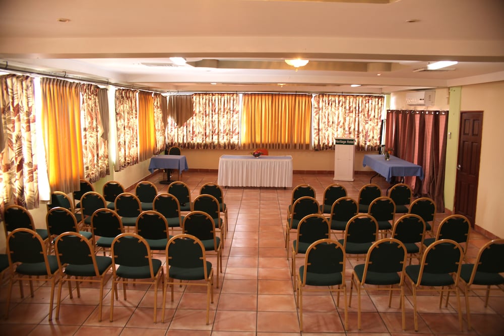 HERITAGE HOTEL 41/46