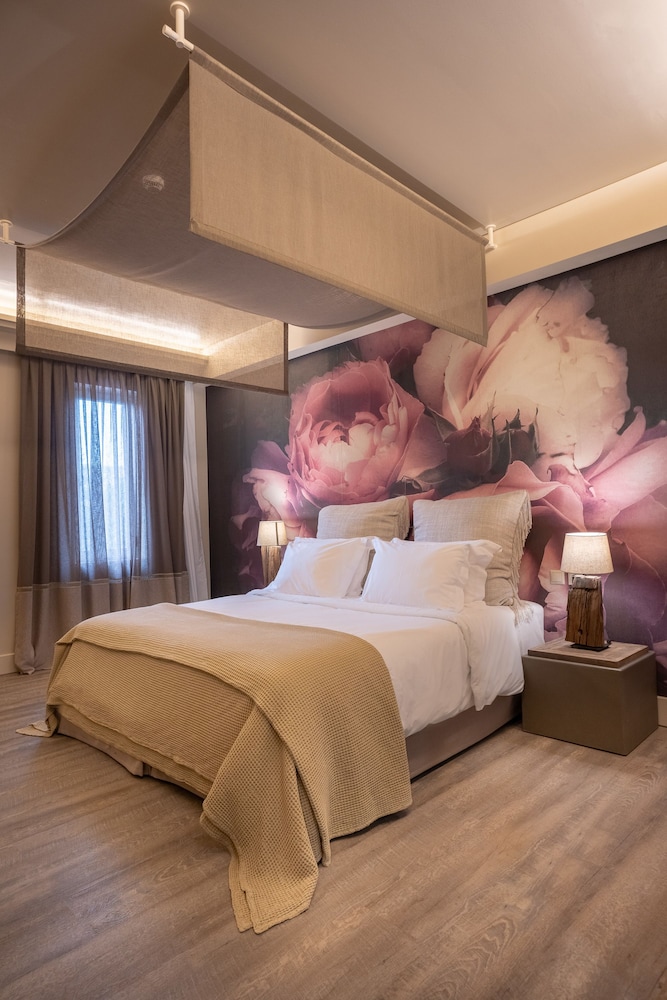 Room at Mikelina Boutique Hotel, ATHENS