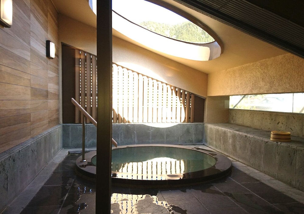 Hakone Hotel 32/72