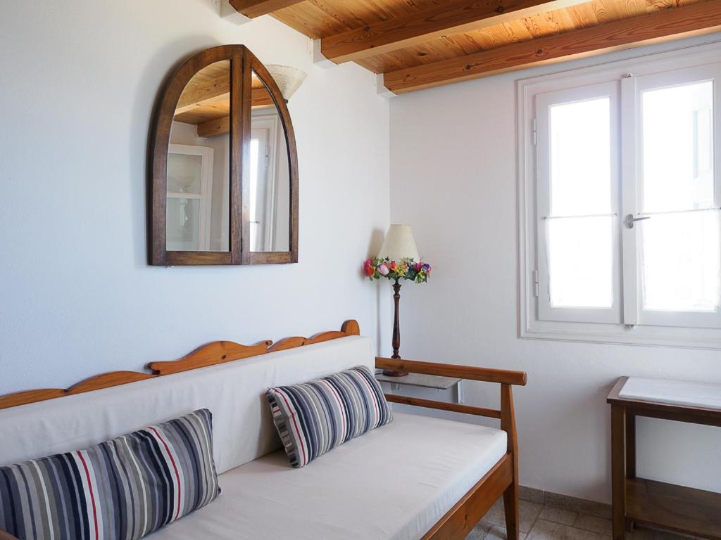 Anemoessa Rooms And Studios 12/49