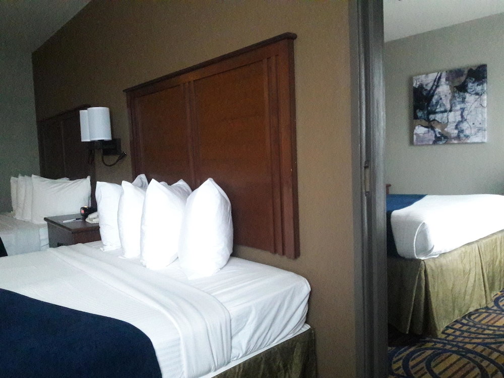 Best Western Woodburn 12/46