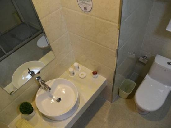 GreenTree Inn Baishan Linjiang Yalu River Express Hotel 23/23