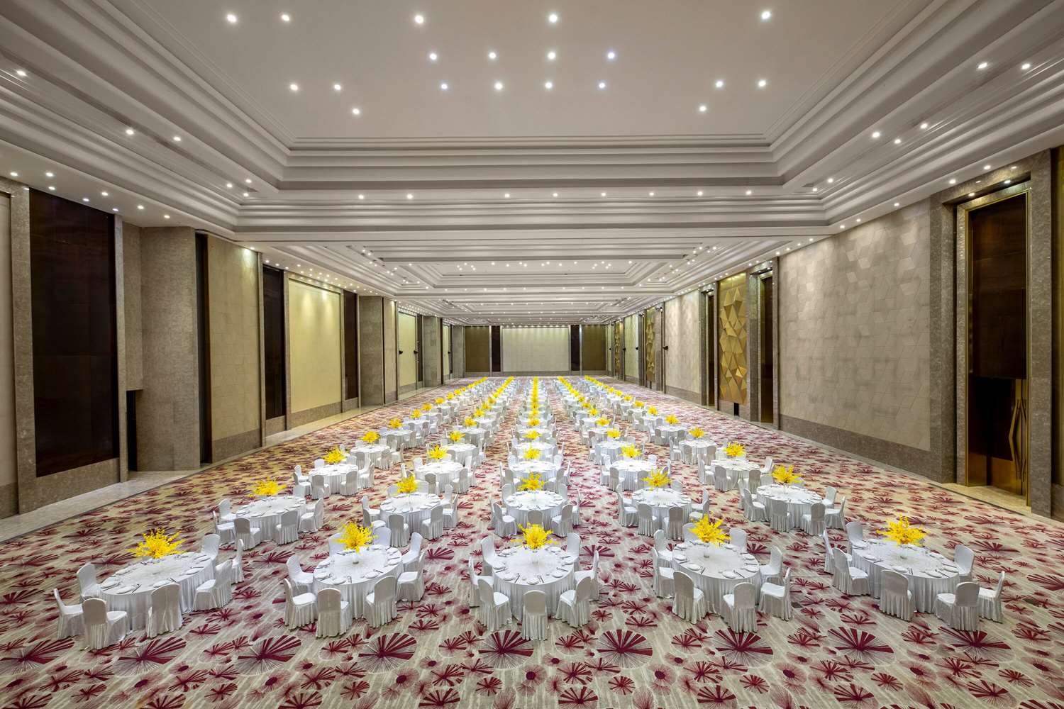 Wyndham Grand Hotel Qingdao 41/50