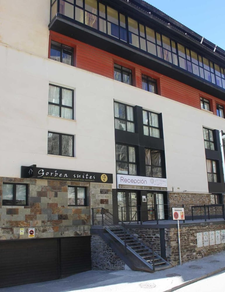 Gorbea Apartaments 3/24