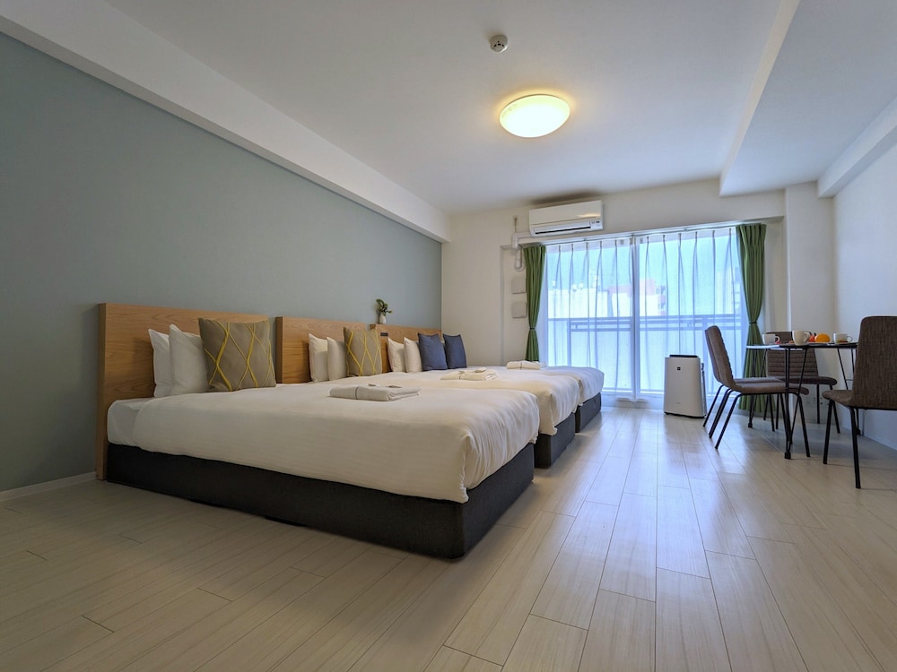 Eslead Hotel Namba South II 4/40
