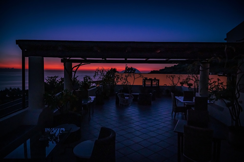 Residence Hotel Al Belvedere Salina 74/78