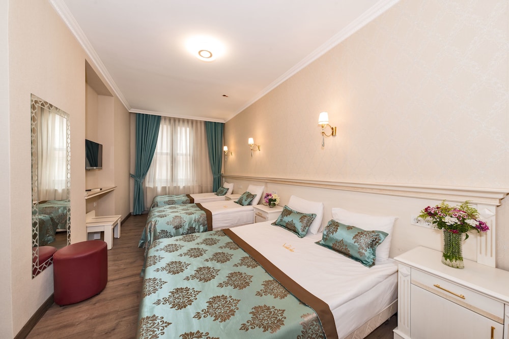 VALIDE HOTEL 26/53