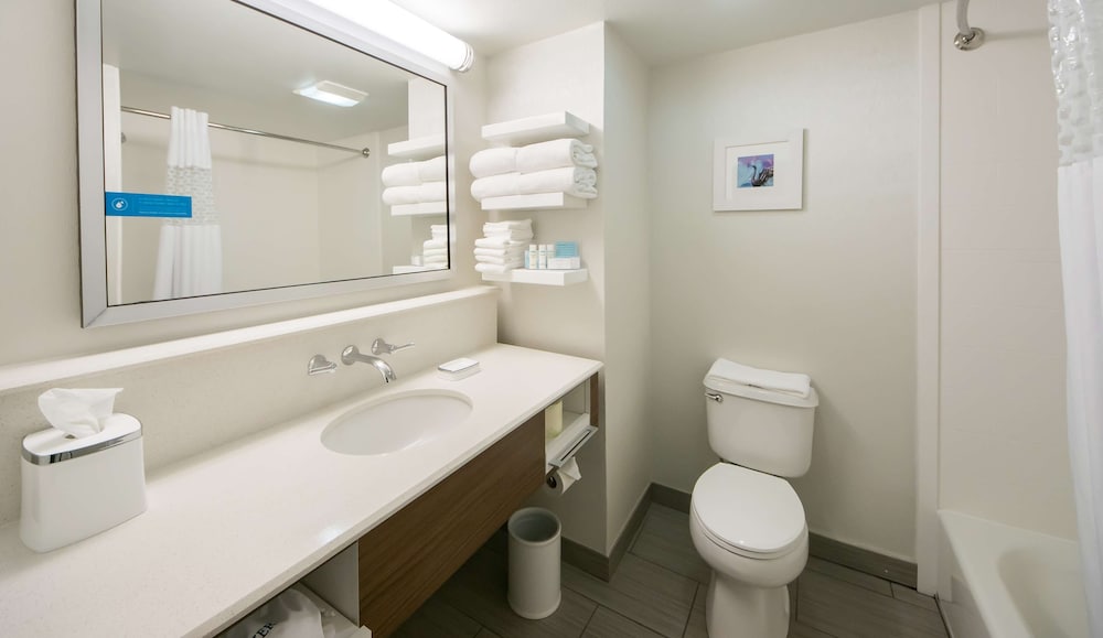 Hampton Inn Lakeland 12/44