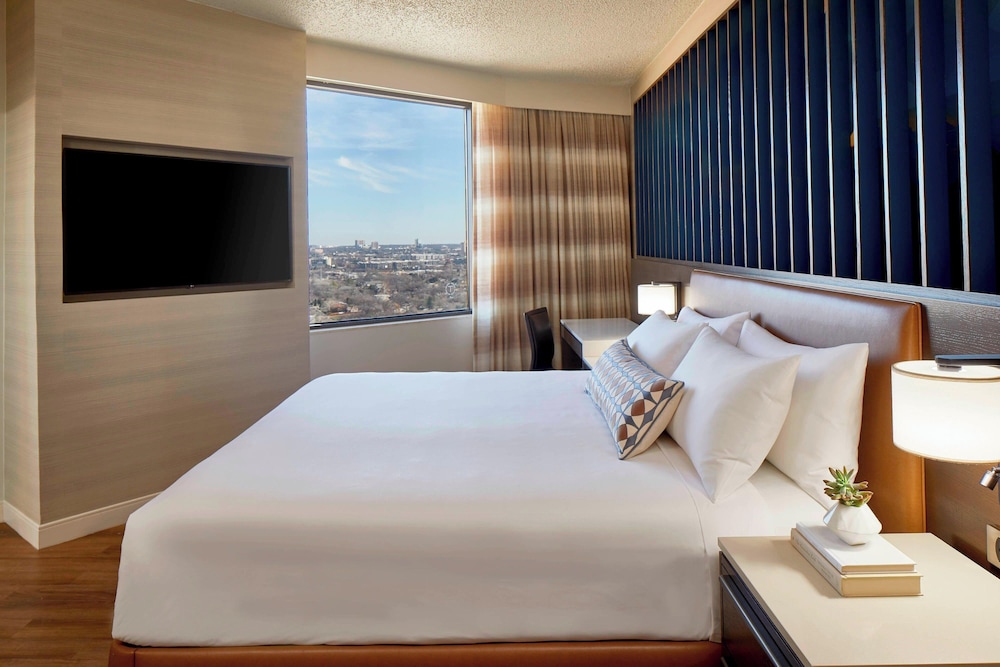 Room, King Bed, Accessible