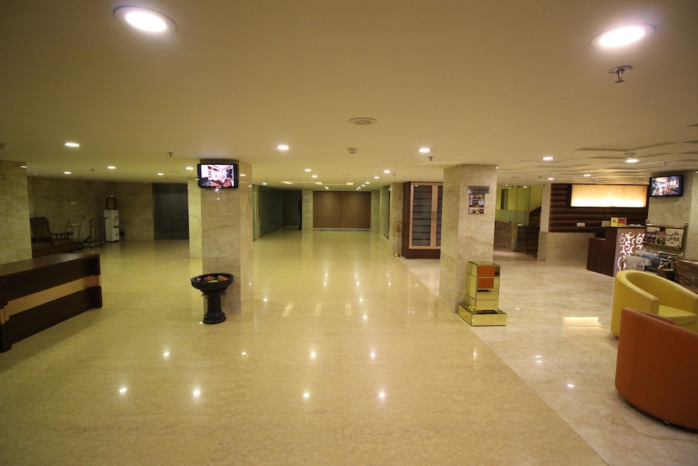 Hotel Golden Grand 31/51
