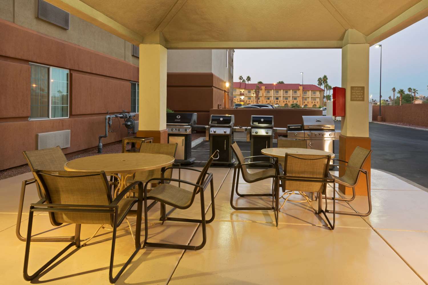 Sonesta Simply Suites Las Vegas 12/15