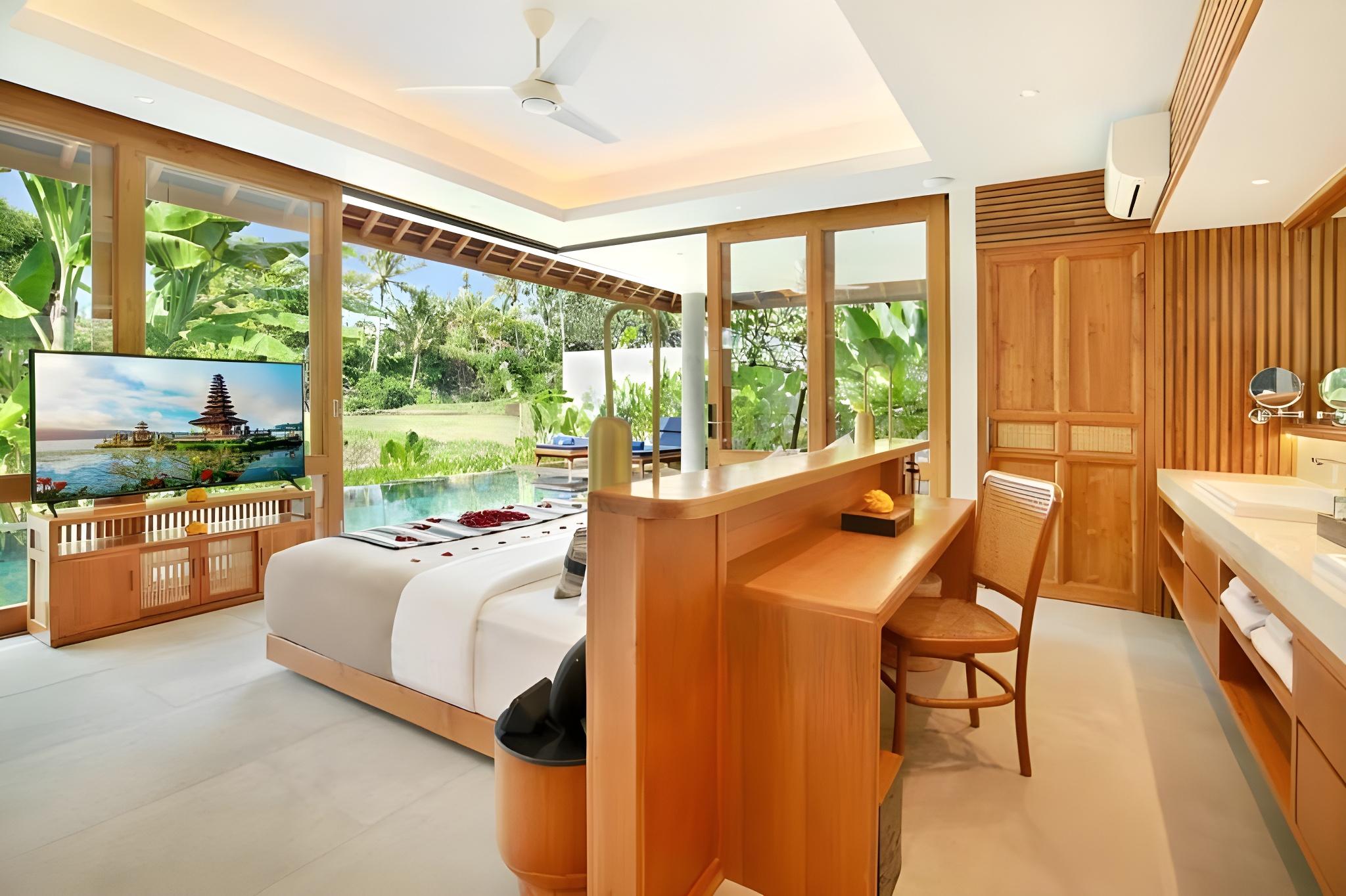 Grand, Pool, Villa