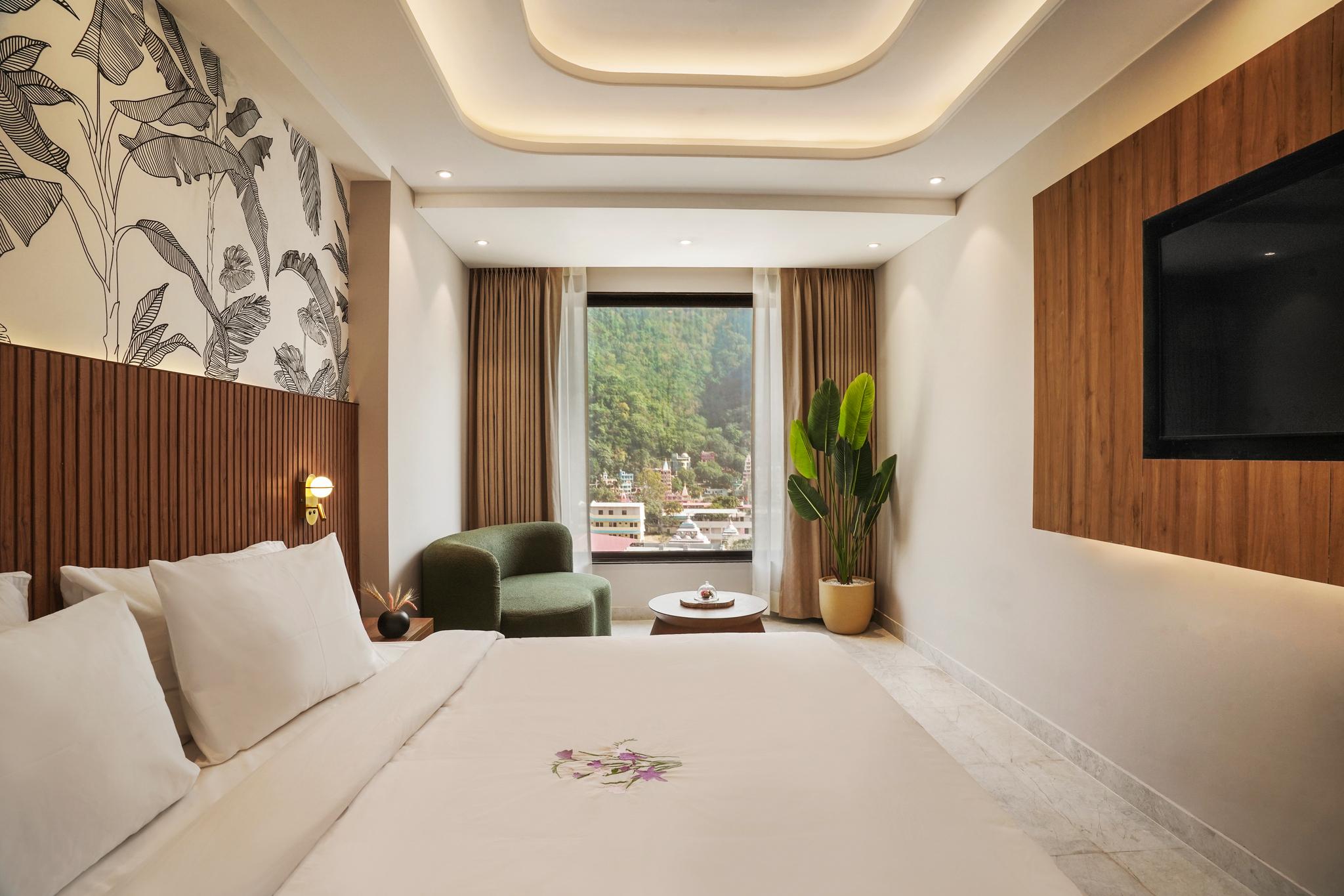 Serenity, Queen Bed