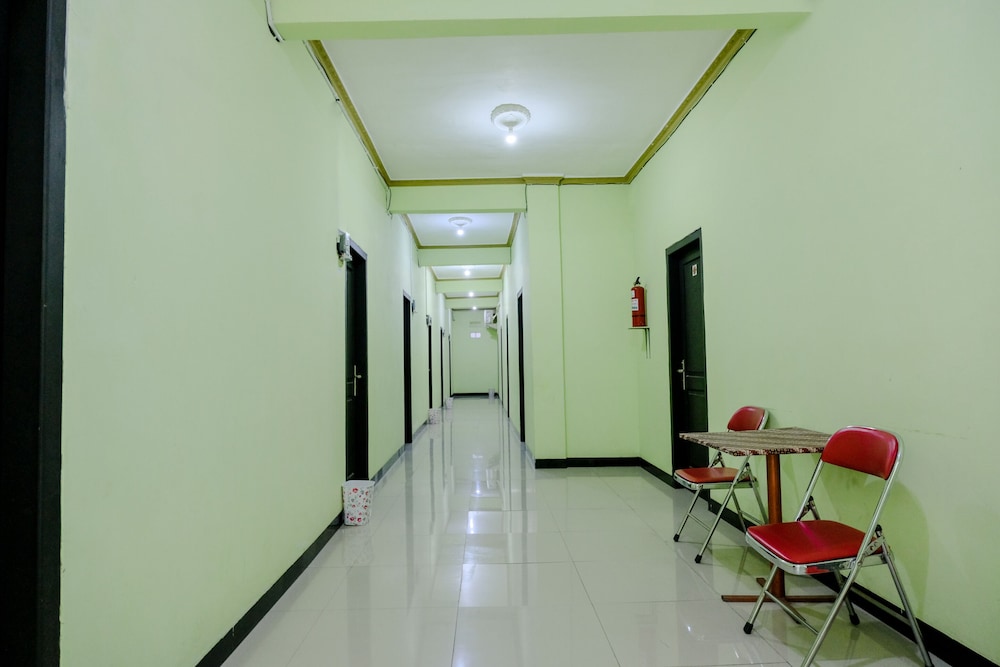 Oyo 2508 Alba Suites Homestay 15/16