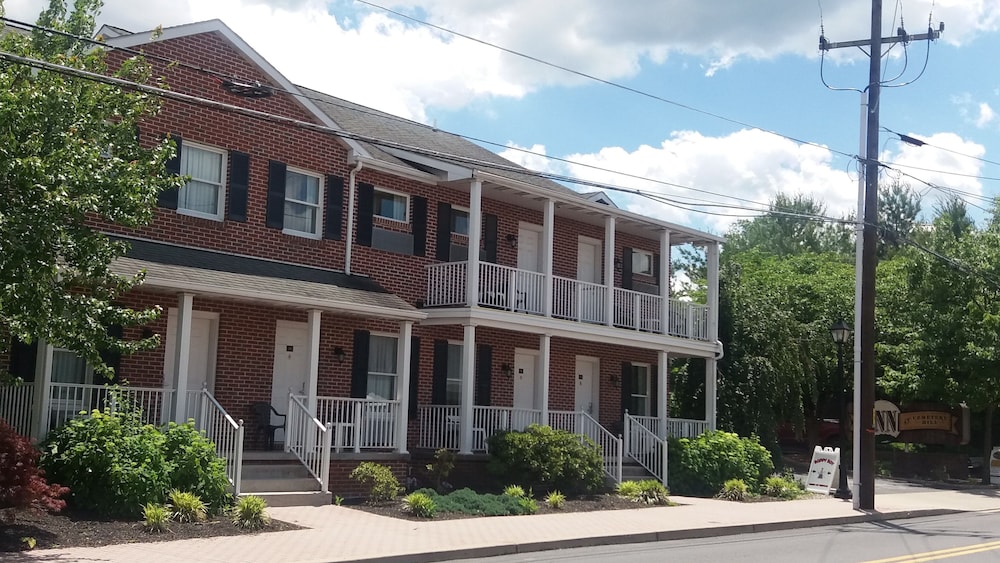 Inn at Cemetery Hill 1/50