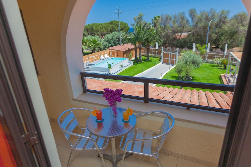 Sunset Bed And Breakfast Villa 45/56