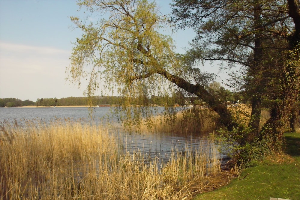 Keramik Hotel Rheinsberg 42/44