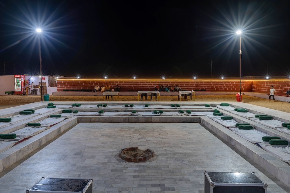 Royal Jaisalmer Resort With Swimmingpool 15/27