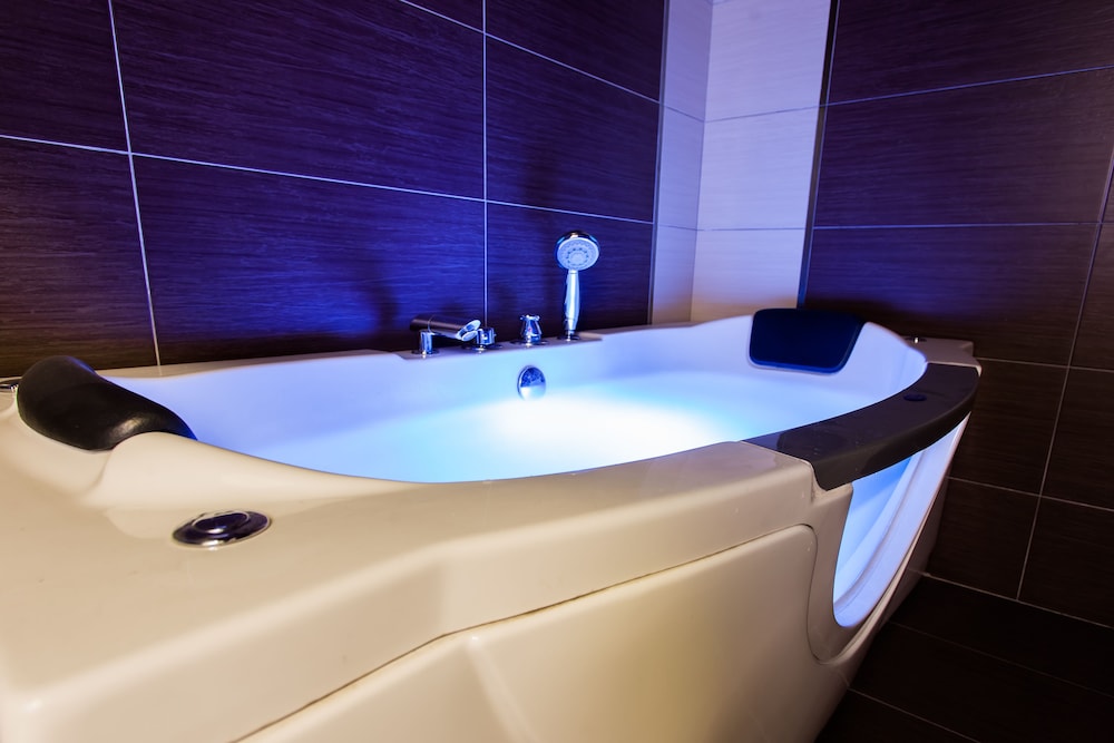 Lavender Inn Permas Jaya 55/68