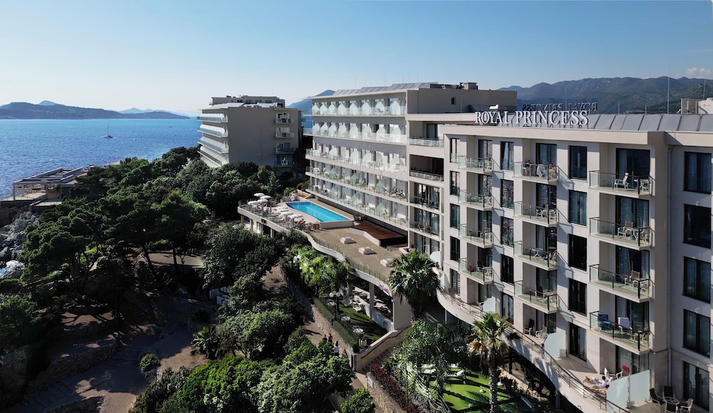 Royal Princess Hotel