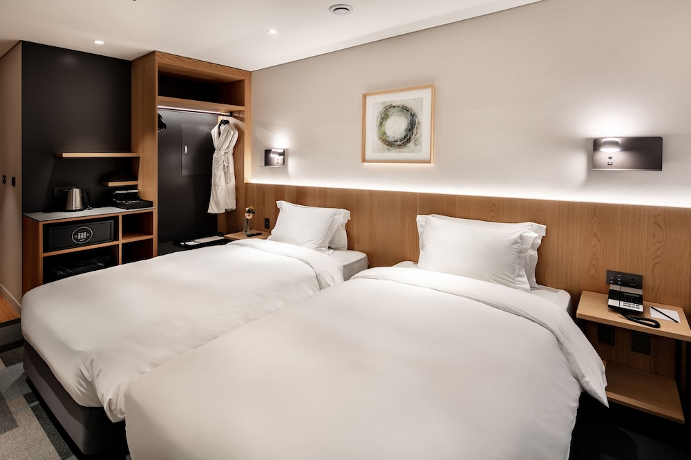 G3 Hotel 13/35
