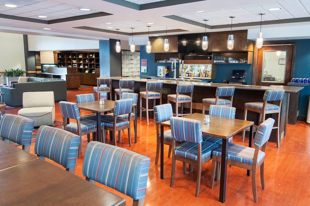 Four Points by Sheraton Columbus - Polaris 30/52