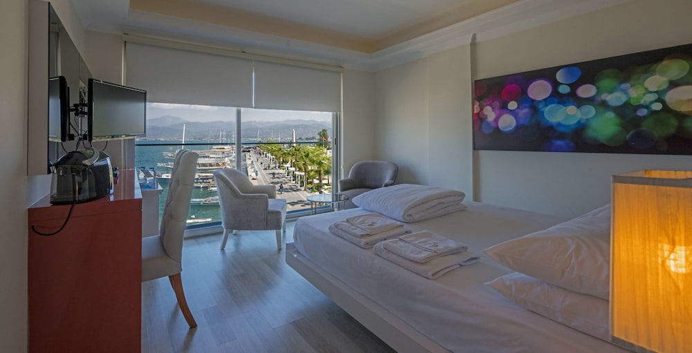 ROOM, SEA VIEW, LARGE