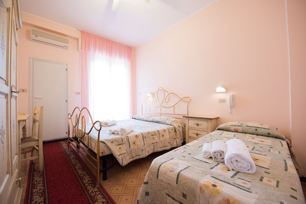 Settebello Hotel 10/50