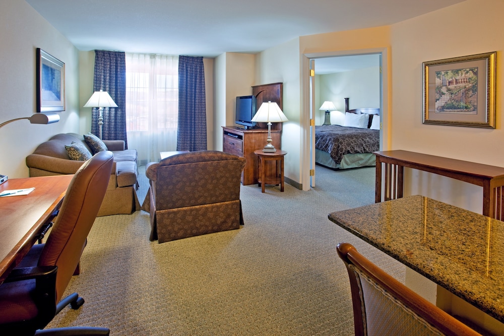 Staybridge Suites Albuquerque Airport 31/59