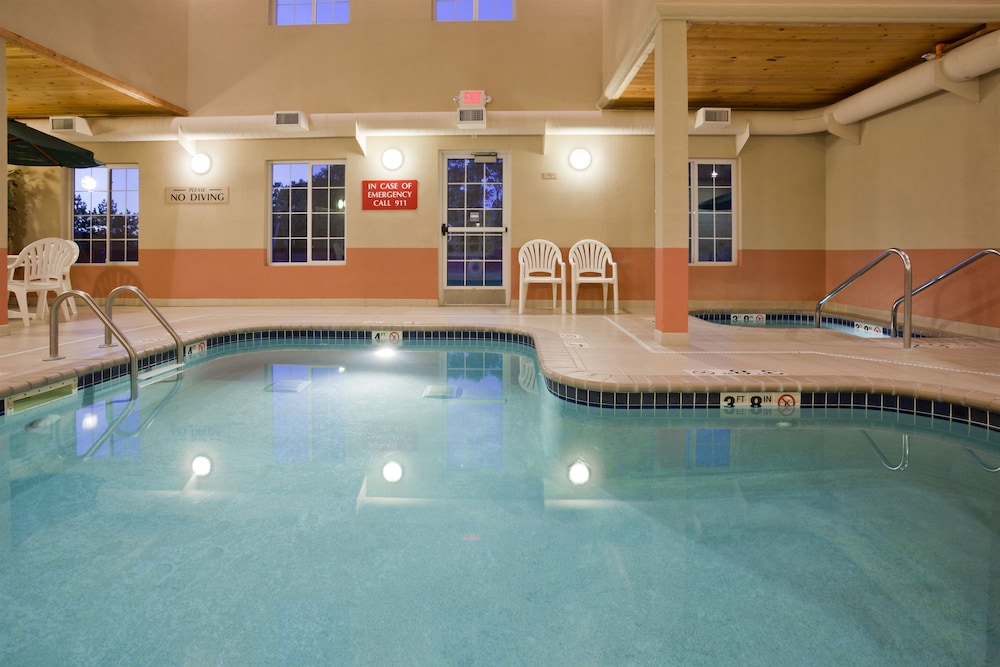GrandStay Residential Suites - Eau Claire 3/49