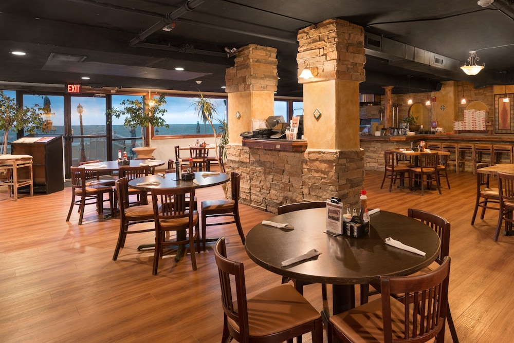 Howard Johnson Plaza Hotel By Wyndham Ocean City Oceanfront 28/31