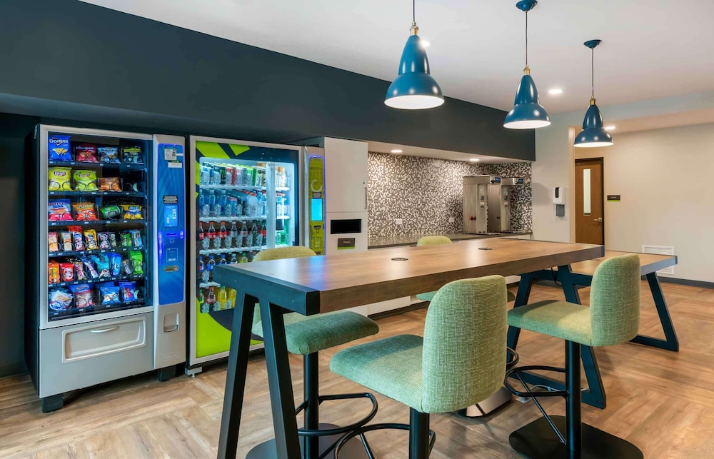 Extended Stay America Premier Suites- Bradenton 11/20