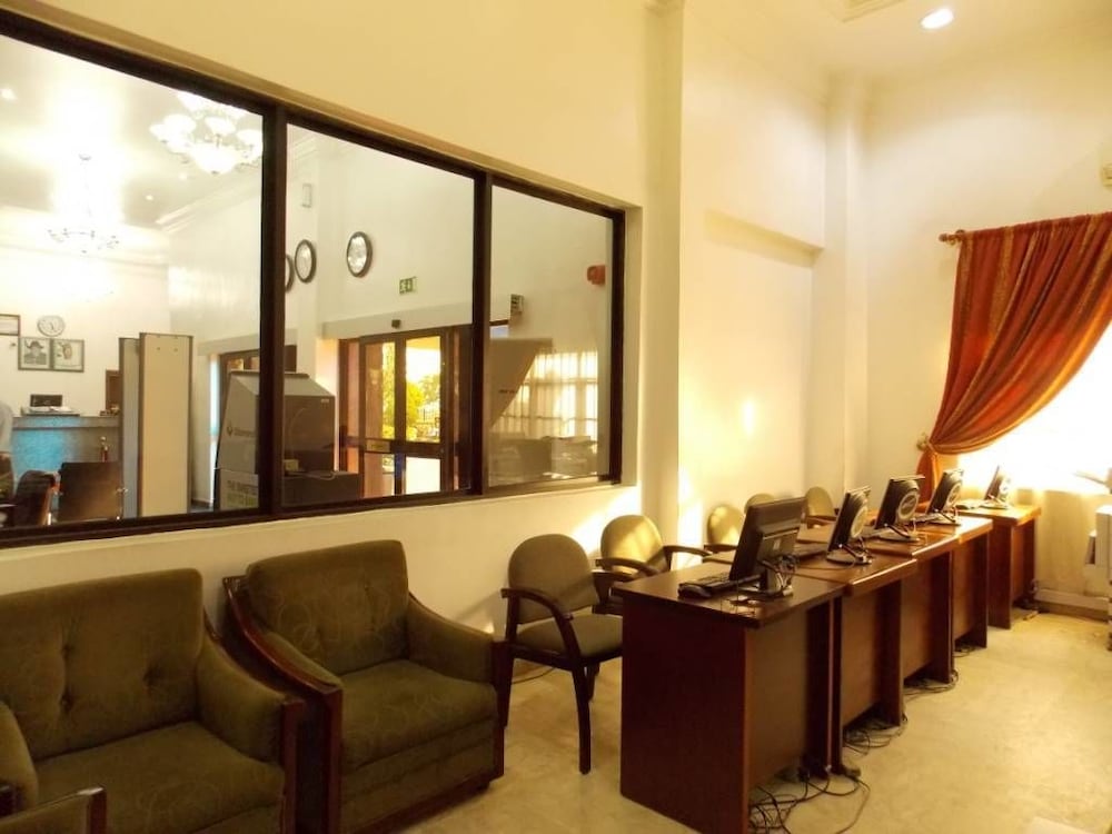 Reiz Continental Hotel Abuja 32/49