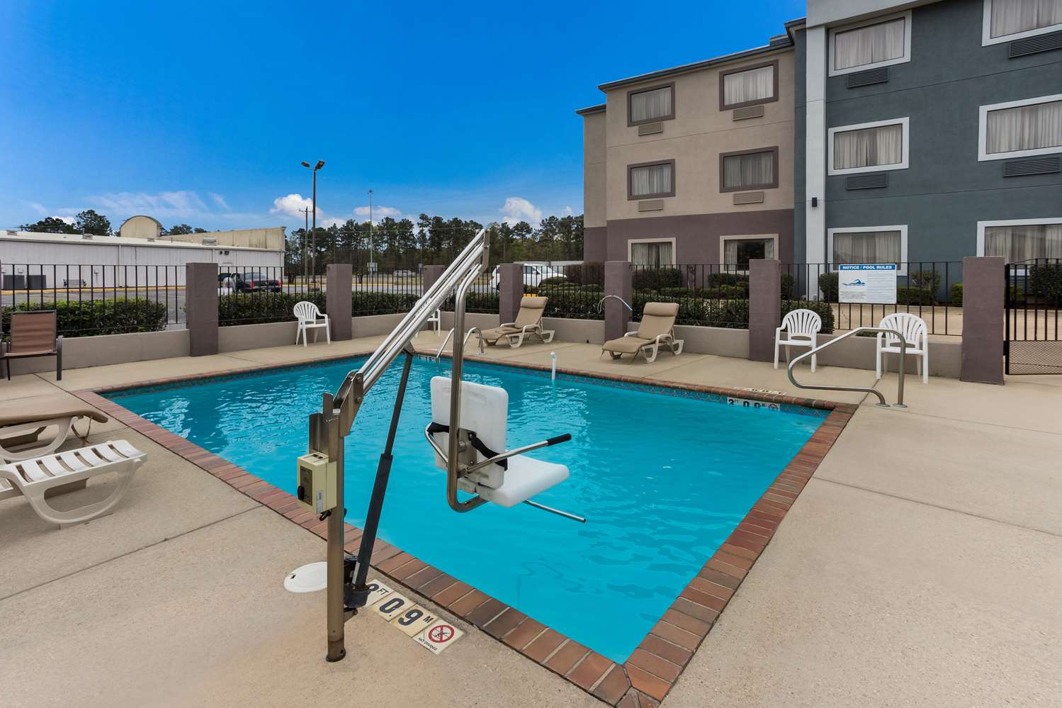 Quality Inn and Suites Pearl-Jackson 36/36