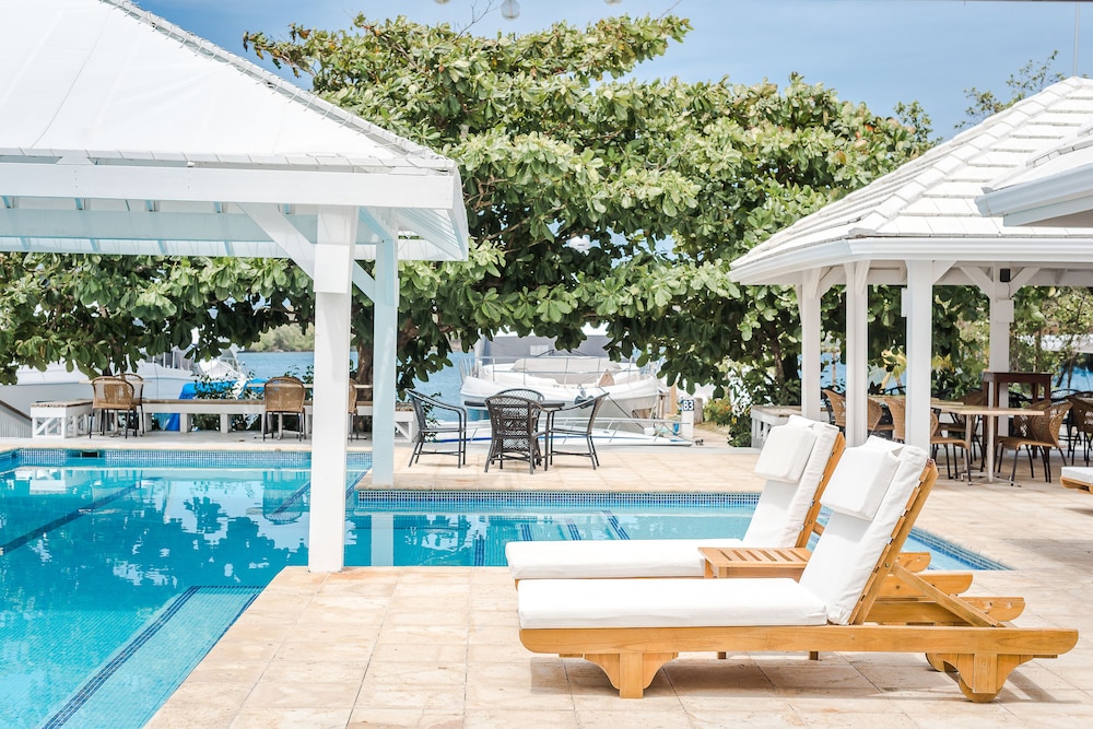 Barefoot Cay Resort 6/67