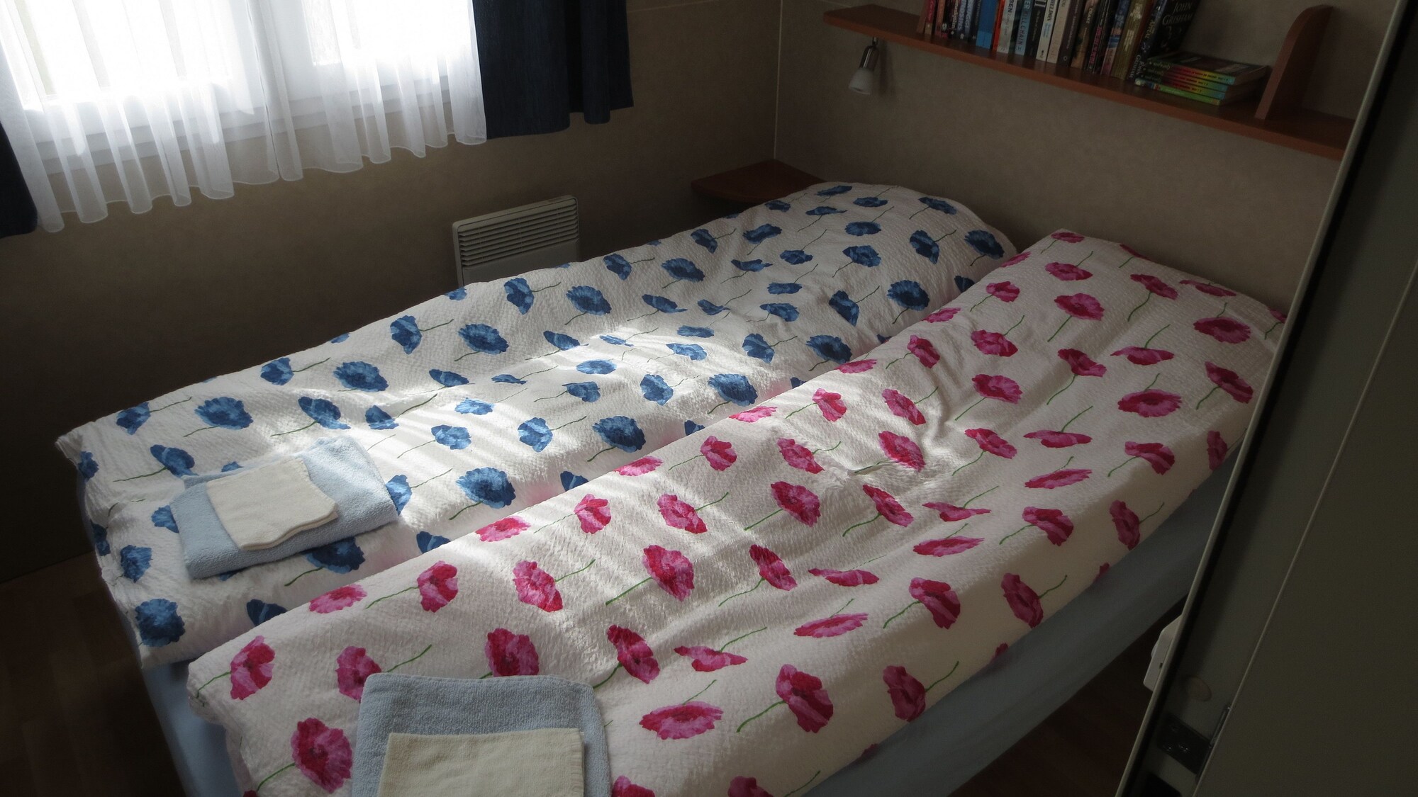 Cottage, Bunk Bed, 2 Queen Beds, Small