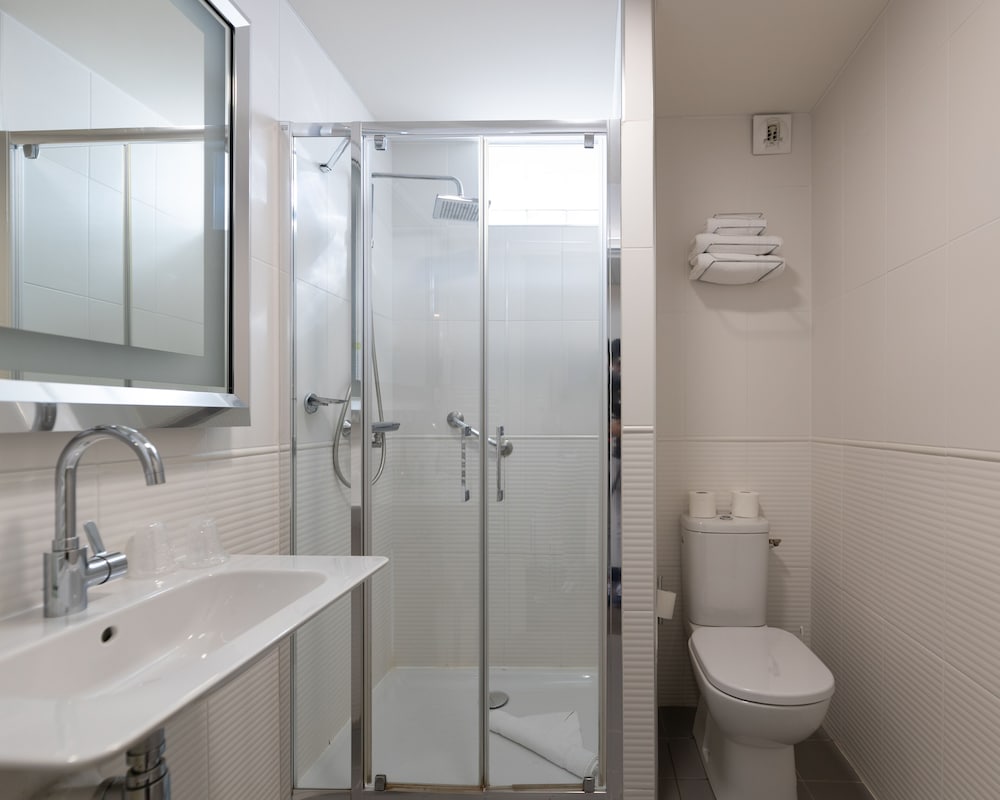 غرفة مفردة بسرير مزدوج، Hotel Napoleon Ajaccio 7/8