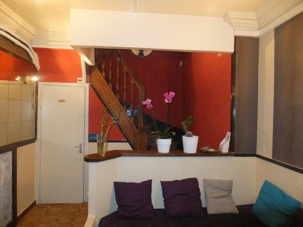 Hotel Pacific 3/37