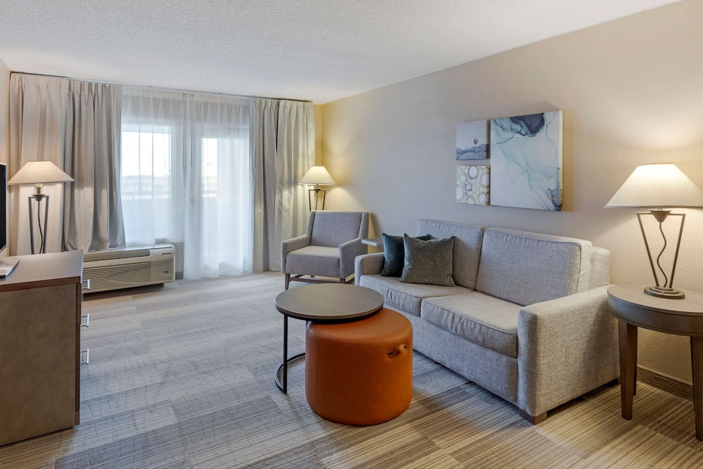 Comfort Inn and Suites Boulder 28/35
