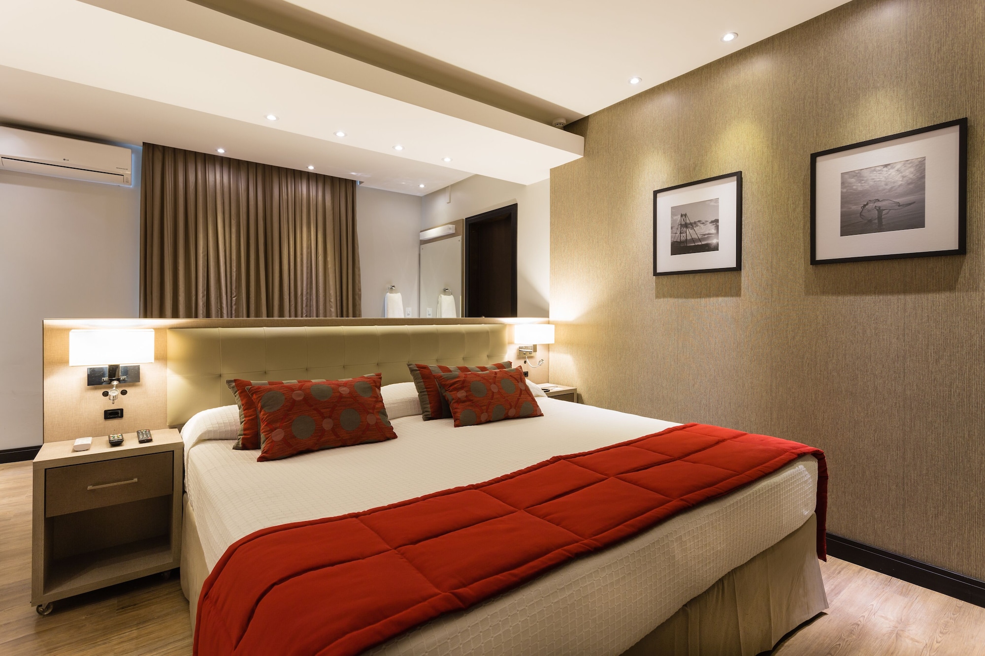 PREMIUM, SUITE, DOUBLE BED