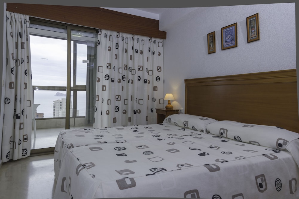 1 BEDROOM, APARTMENT