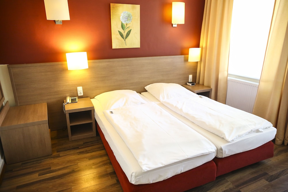 Marienthal Hotel Hamburg 34/46