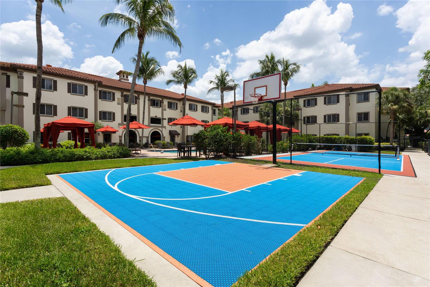 Hawthorn Extended Stay by Wyndham Naples 23/54