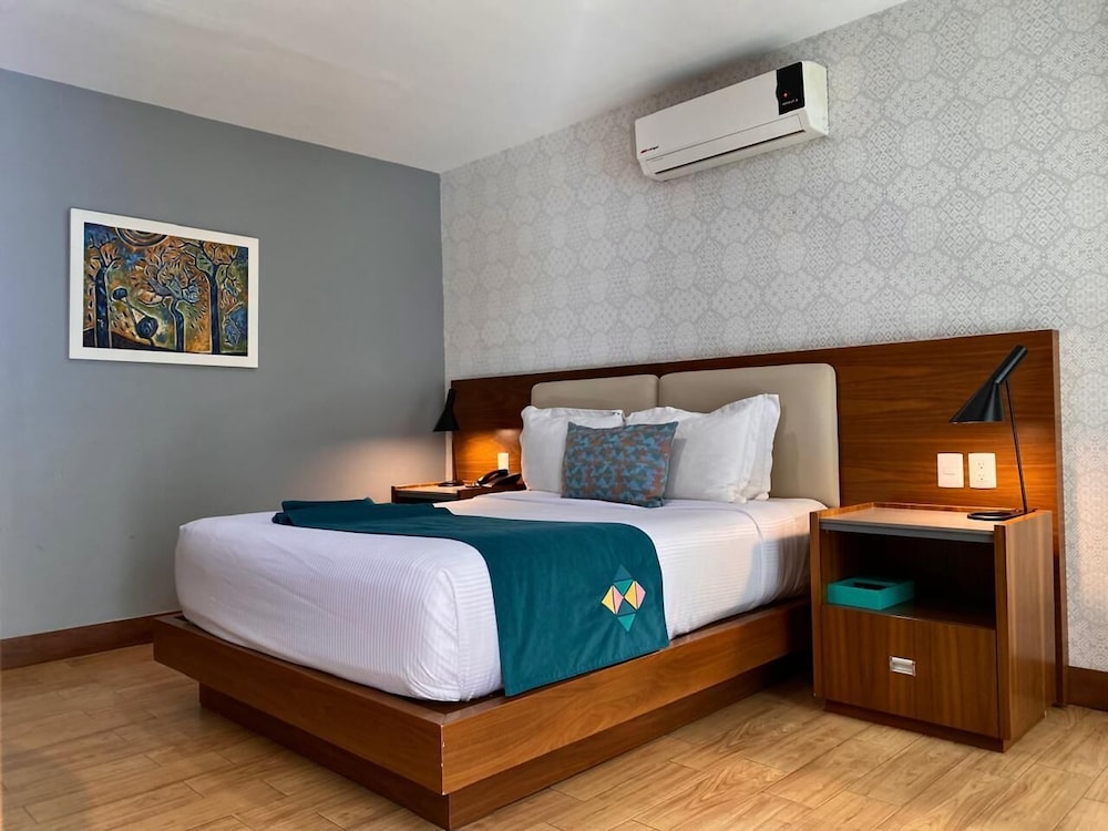 First Class Hotel 19/68