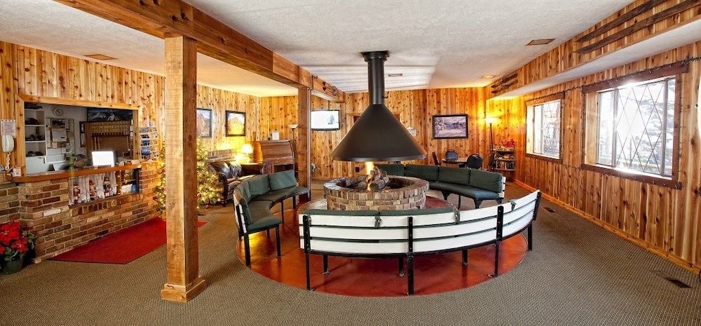 Chateau Apres Lodge 16/25