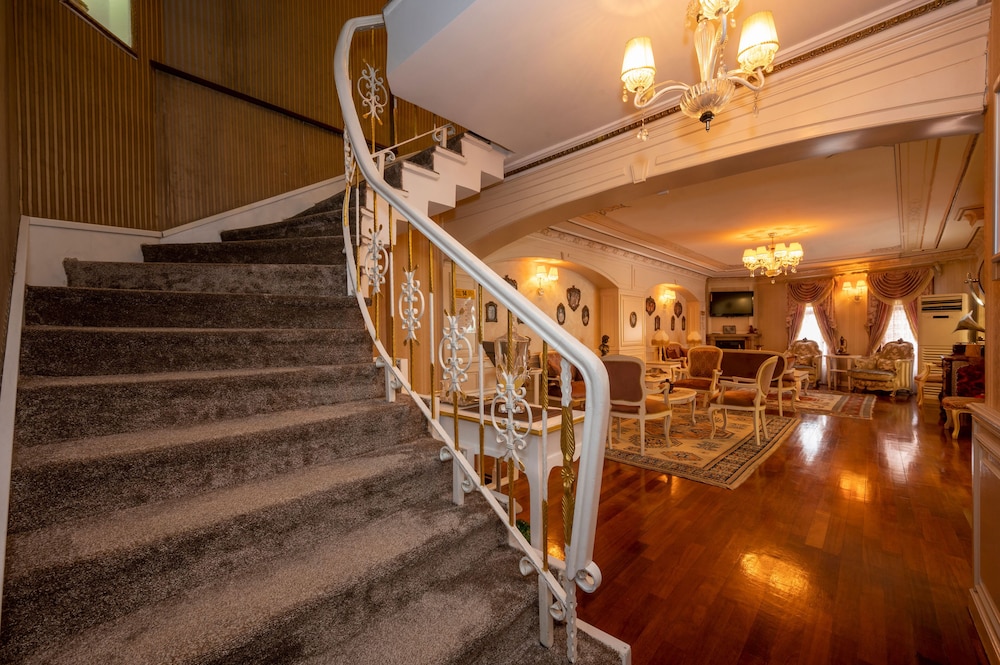 Fuat Bey Palace Hotel 3/44